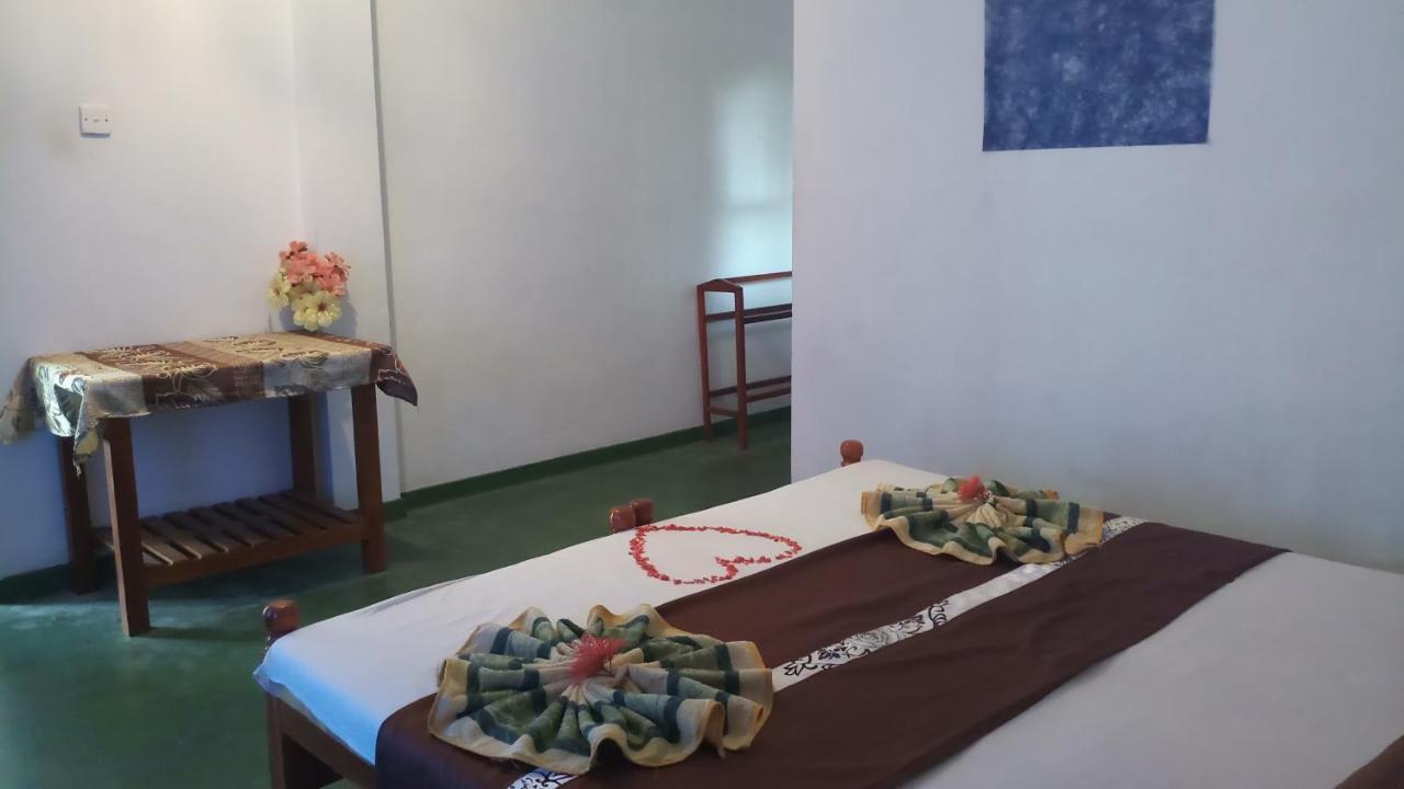 Julie Guest House 탕갈레 외부 사진